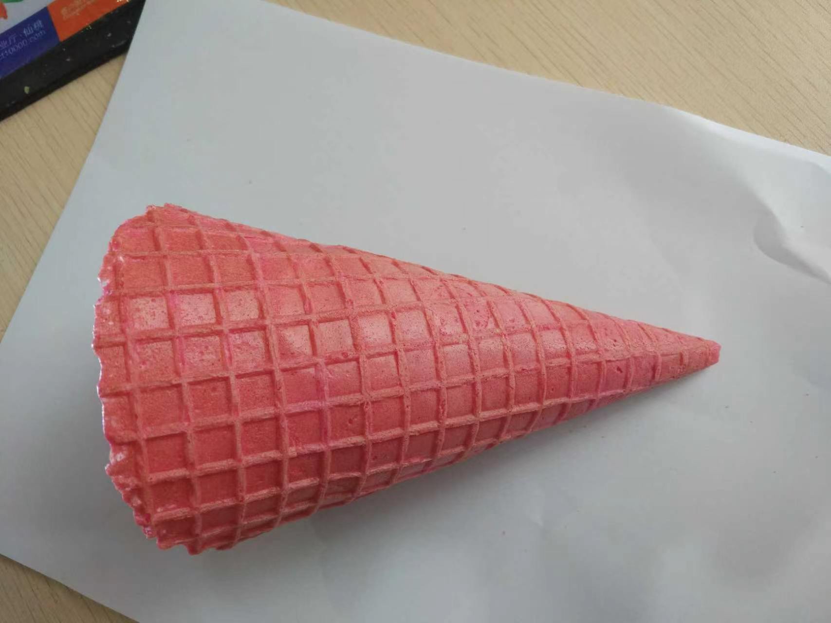 红色大尺寸威化筒产品